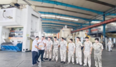 酷暑下的清凉守护，，，直抵人心的企业温度——合肥老子有钱lzyq882025“战高温、送清凉、保生产”活动